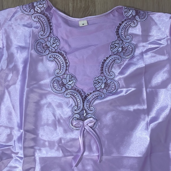 NWOT Short Sleeve Purple Nightgown - Picture 3 of 4
